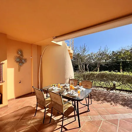 Paradise Golf With Pool By Homing Apartment